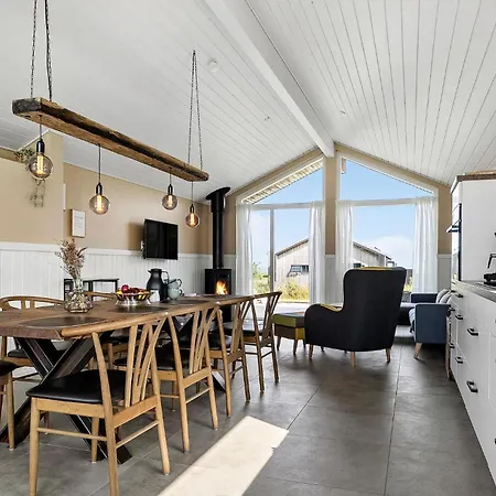 4 Bedroom In Semesterbostad