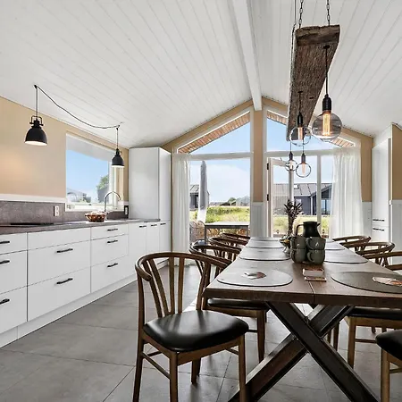 Semesterbostad 4 Bedroom In