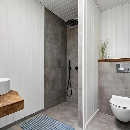 4 Bedroom In Hébergement de vacances Haderslev